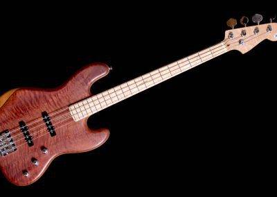 Rikkers Jazzbass Jarrah top