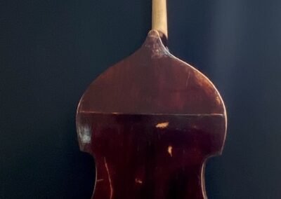30. Zuid-Duitse Contrabas - Oud - Achterkant