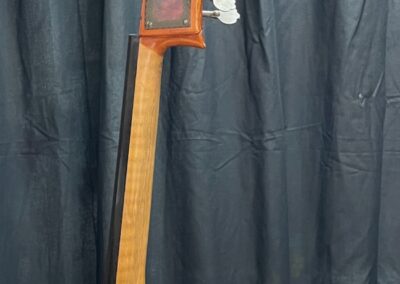 13. 1:4 CB Massief_Hals en Kop