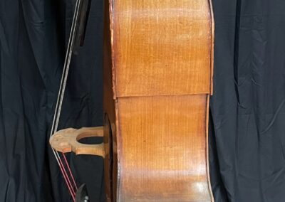 15. Oude Boheemse bas 4:4_Zijkant